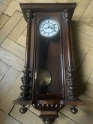 Zabytkowy zegar ścienny  z wahadłem -początek XX wieku