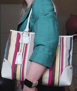 Jasper Conran letnia torebka w paski kolorowa skóra naturalna na lato paski