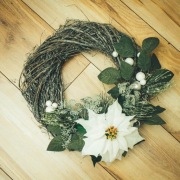 Bożonarodzeniowy Świąteczny wianek na drzwi stół