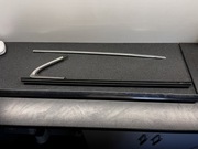 Listwy zgarniające szyby drzwi lewych WK2