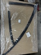 Prowadnica szyby uszczelka VW Tiguan 2012-2018 prawy przód 5N0837432G