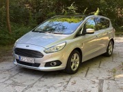 Piekny Ford s-max