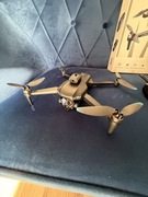 Dron E99 z kamerami, automatycznym zwisaniem itp