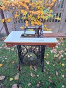 Maszyna do szycia Naumann KI 1.4 (ok. 1933 r.) + komplet akcesoriów