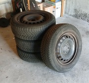 Renault Kangoo II od 2008r oryginalne 4 felgi z oponami 15"