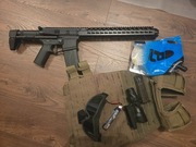 Amoeba AM-016 M4 AEG + celownik 4x + akumulator | Zestaw ASG gotowy do gry