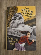 Into the Lion's Den (The Devlin Quick Mysteries) Linda Fairstein ENG