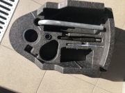 8k0805615 ucho holownicze plus śrubokręt klucz do kół