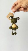 Brelok, zawieszka, żaba, żabka, szydełko, maskotka 