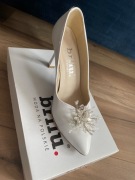 Ślubne szpilki Brilu z kryształkami 