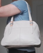 Radley London skórzana torebka na ramię beżowa skóra naturalna kuferek beż