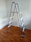 Drabinka basenowa INTEX 122 cm kompletna