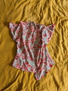 Damska kwiecista koszulka MGN Suit rozmiar S