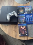 Konsola PlayStation 4