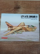 Model kartonowy A7 Corsair II