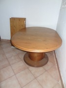 Stół stołowy rozkładany plus krzesła