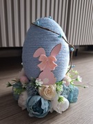 Stroik wielkanocny jajo niebieski różowy kwiaty jajeczka zajączek