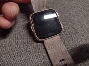 Zegarek Smartwach Fitbit Versa FB505