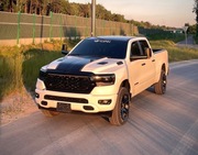 2023 Dodge Ram 1500 5,7 V8 HEMI 4x4 401KM jak Nowy Przebieg 8700