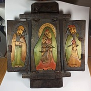 Drewniany tryptyk ludowy, sakralny – rzeźbiony, polichromowany, rękodzieło