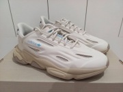 sportowe sneakersy marki Adidas Ozweego Celox roz. 39 1/3 wkładka 25 cm