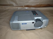 Projektor EPSON EMP 811 . Używany. Bez pilota