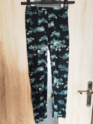 Czarne bawełniane legginsy w turkusowe kwiaty rozmiar S