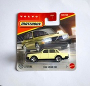 Matchbox - Volvo 240 1986 - 122/125 - Mix 12 Case M - beżowy hot wheels