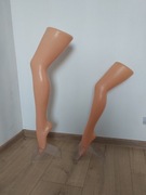 Ekspozytor manekin noga plastikowa na rajstopy skarpetki z podstawką 