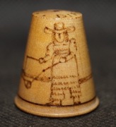 Naparstek kolekcjonerski drewniany - wypalany ręcznie - Diabolo