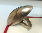 SREBRNY PIERŚCIONEK. (010)