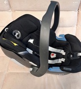 Fotelik Cybex (nosidełko) plus baza i adaptery do wózka i auta