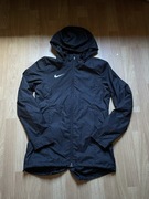 Kurtka nike storm fit