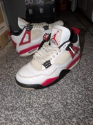 Trainers Nike Air Jordan 4 Retro Red Cement