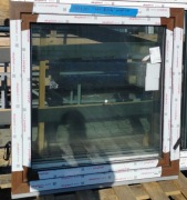 Okno PCV 111 x 113 kolor orzech
