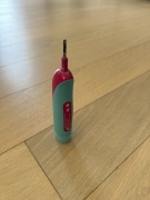 Szczoteczka elektryczna Oral-B D2 Kids