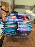 Koty pojemnik na 32 opakowania mokra karma dla kota