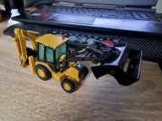 Model koparko-ładowarki Caterpillar 432D Norscot + akcesoria 