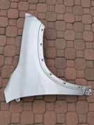 Błotnik prawy Mercedes GLA 247 kolor 775