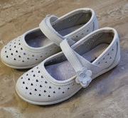 Balerinki białe rozm 27 wkł 17cm raz założone