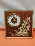 radziecki zegar ścienny jantar z żaglowcem prl cccp stan idealny 25x25 cm