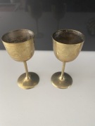 Dwa kielichy mosiądz z Szwecji