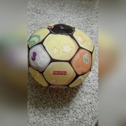Gadajaca, śpiewająca piłka firmy Fisher Price
