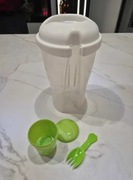 Plastikowy bidon/pojemnik z pudełkiem i widelcem