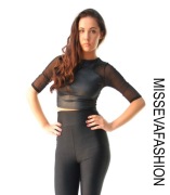 Modny czarny top damski