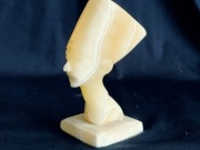 Figurka Nefretete Alabaster  vintage retro prl egipt