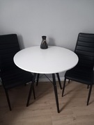 Stół okrągły z krzesłami Stan bardzo dobry