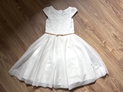 Piękna sukienka ecru CoolClub 116 tiul jak nowa