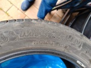 Opony Michelin 225/50 R18 2 sztuki