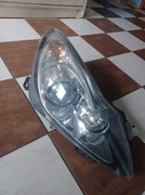 Prawa lampa z xenonem opel corsa D